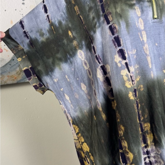 Coin 1904 Elegant Women's Tie-Dye Tunic in Blue and Green Size 1X - Picture 3 of 9